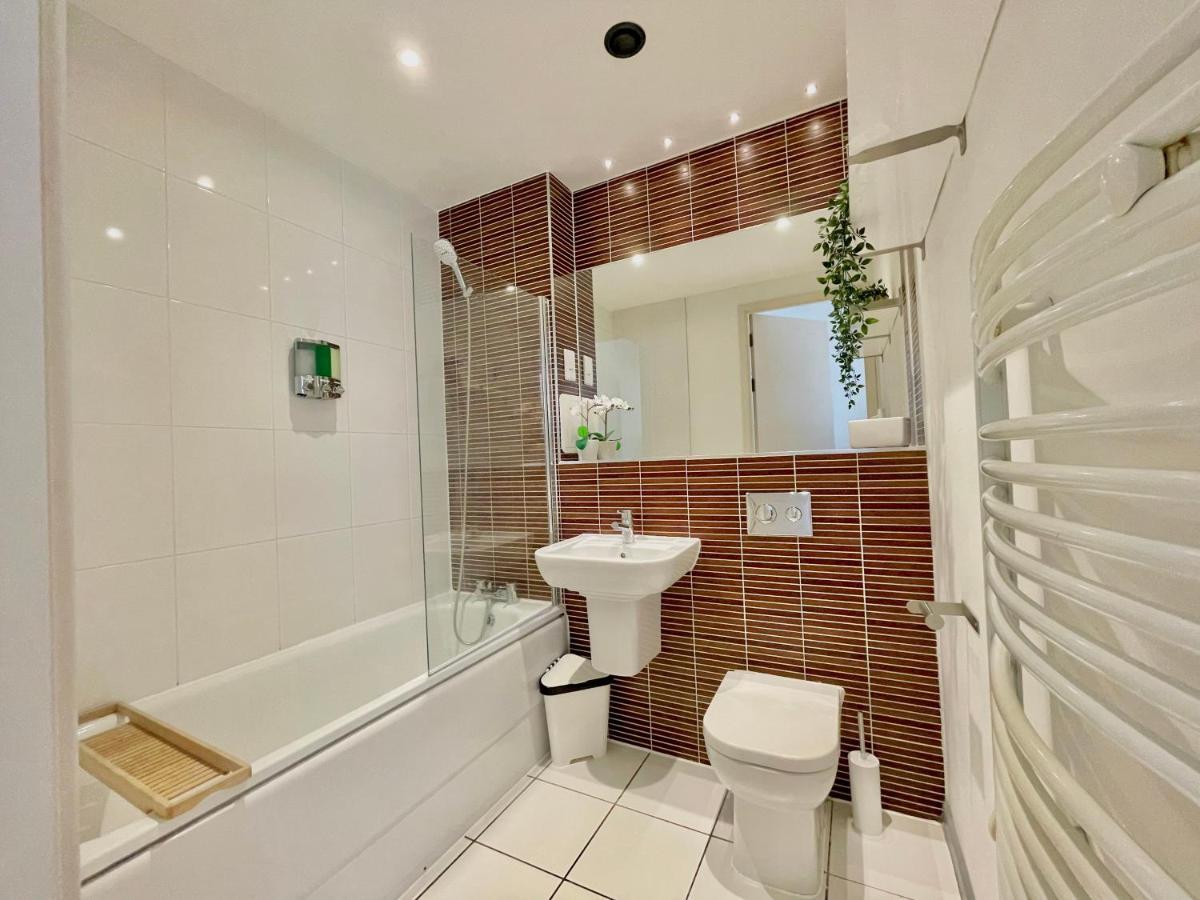 Victorian Factory Apartment With 2 Bedrooms Бристол Екстериор снимка